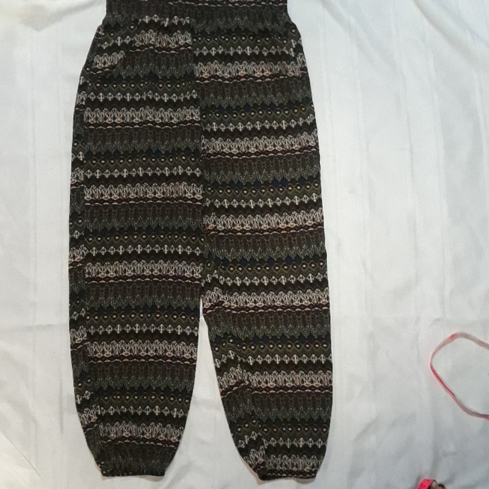 Papaya Genie pants medium